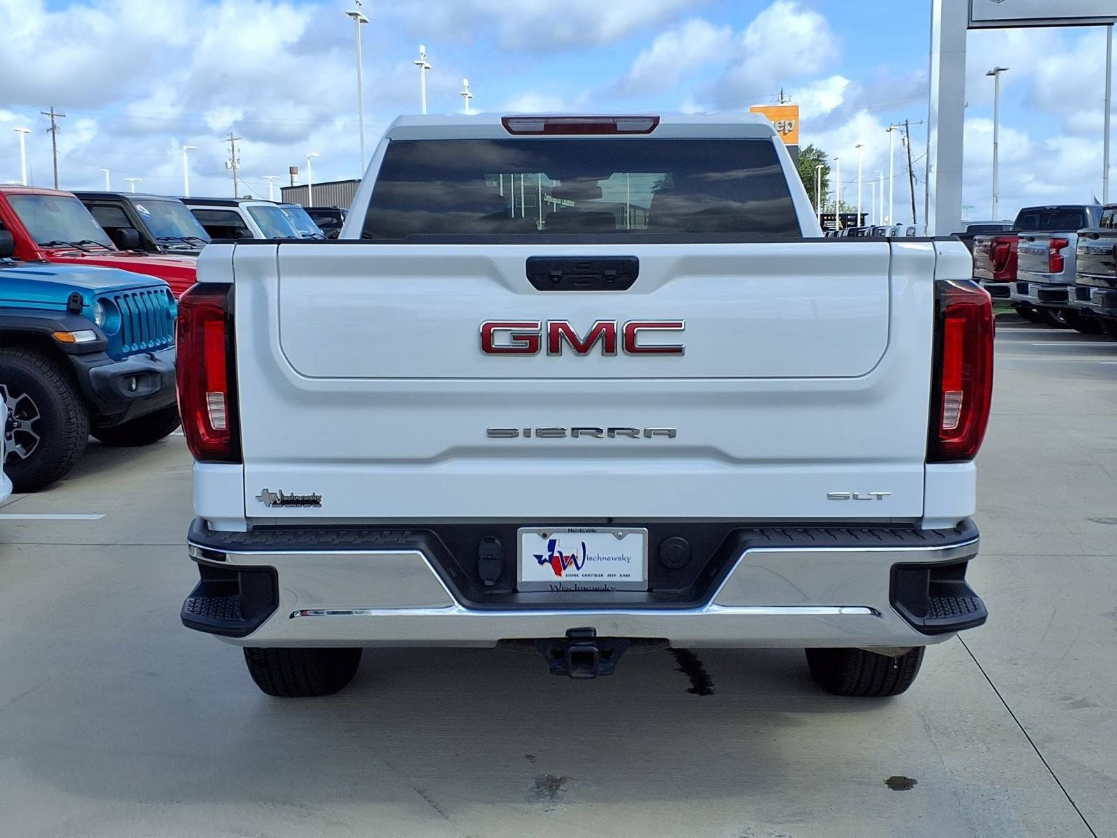 Used 2025 GMC Sierra 1500 SLT RWD image 7