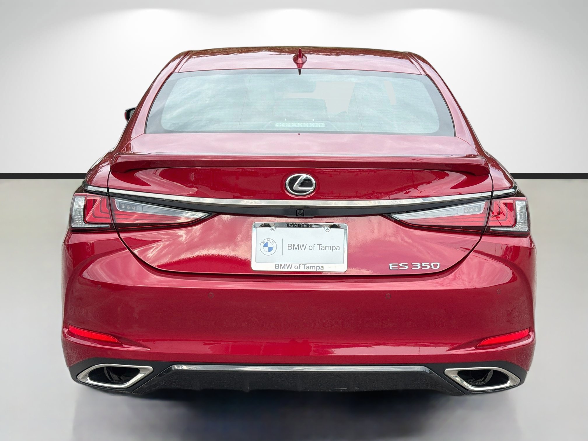Used 2025 Lexus ES 350 F Sport w/ Accessory Package (Z1) FWD image 4