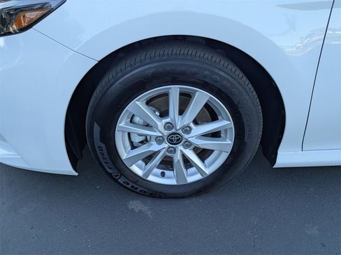 Used 2025 Toyota Camry LE image 13