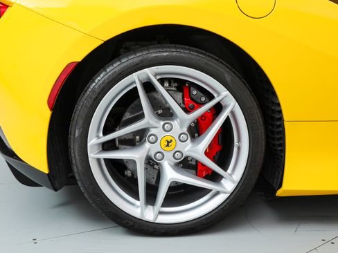 Certified 2022 Ferrari F8 Tributo image 48