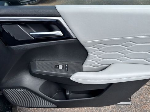 New 2026 Mitsubishi Outlander SEL FWD image 34