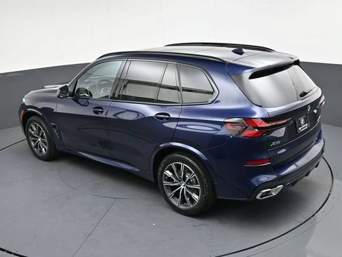 Used 2026 BMW X5 xDrive40i w/ M Sport Package AWD/4WD image 25