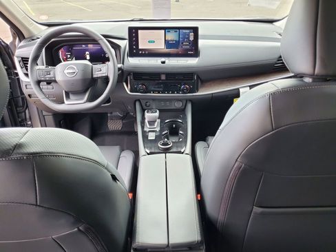 New 2026 Nissan Rogue Platinum AWD/4WD image 11