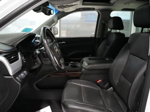 Used 2020 GMC Yukon XL SLT AWD/4WD image 15