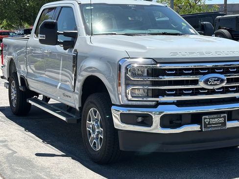 New 2026 Ford F250 Lariat w/ FX4 Off-Road Package AWD/4WD image 11