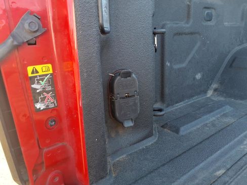 Used 2021 GMC Sierra 2500 SLT w/ SLT Premium Package image 6