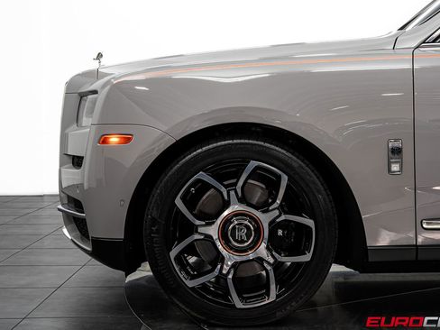 Used 2023 Rolls-Royce Cullinan image 15