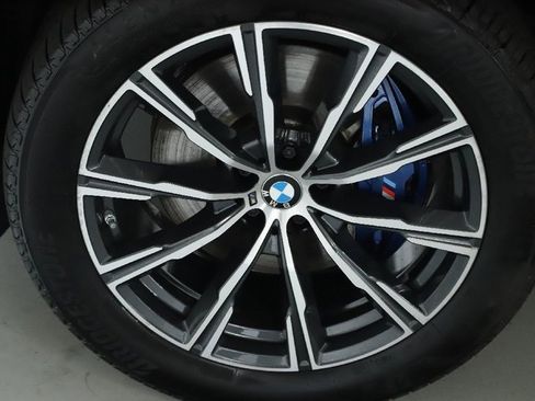 Used 2022 BMW X5 xDrive40i w/ M Sport Package image 38