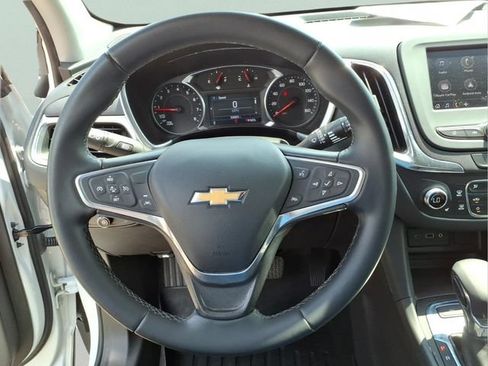 Used 2023 Chevrolet Equinox LT w/ Driver Convenience Package AWD/4WD image 15