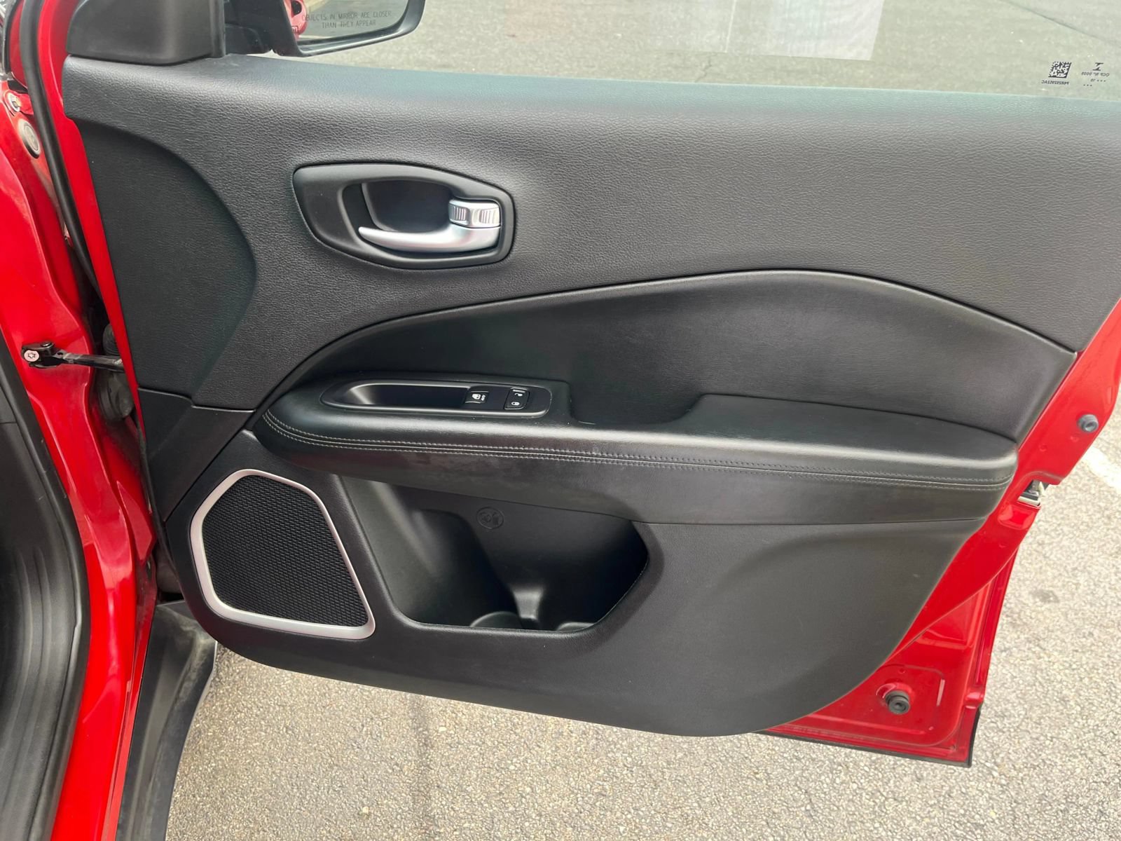 Used 2019 Jeep Compass Latitude AWD/4WD image 42
