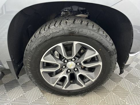 Used 2021 Chevrolet Silverado 1500 LT w/ Texas Edition Plus AWD/4WD image 13