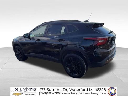 Used 2024 Chevrolet Trax ACTIV w/ Driver Confidence Package image 6