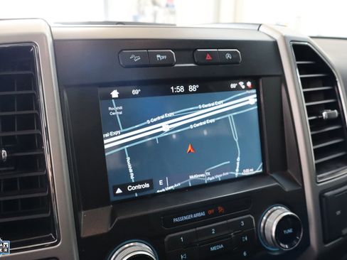 Used 2018 Ford F150 Lariat image 23