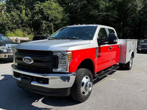 Used 2019 Ford F350 XL w/ Power Equipment Group AWD/4WD image 1