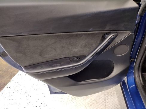 Used 2021 Tesla Model Y Long Range AWD/4WD image 24