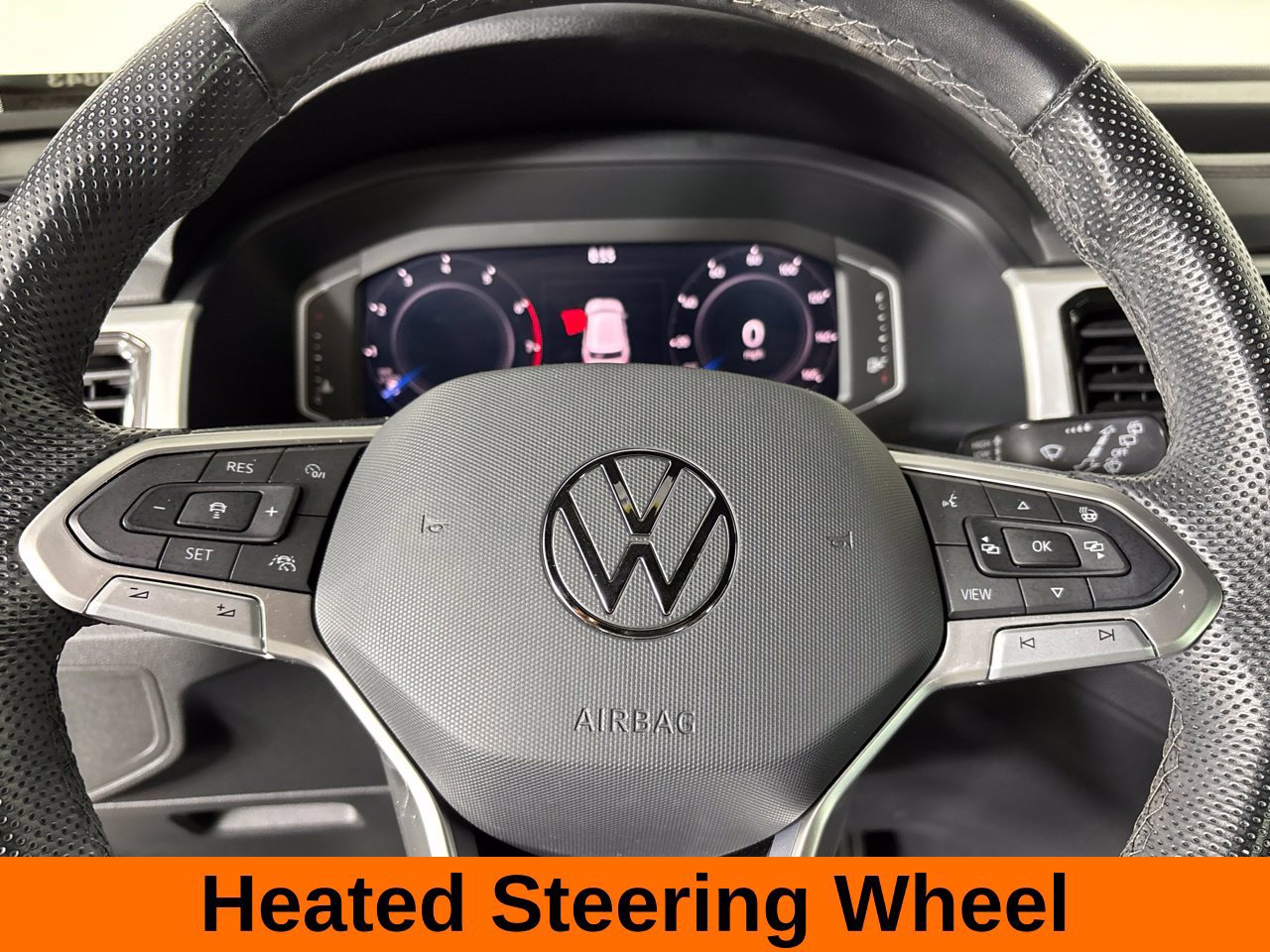 Used 2023 Volkswagen Atlas Cross Sport SEL R-Line AWD/4WD image 16
