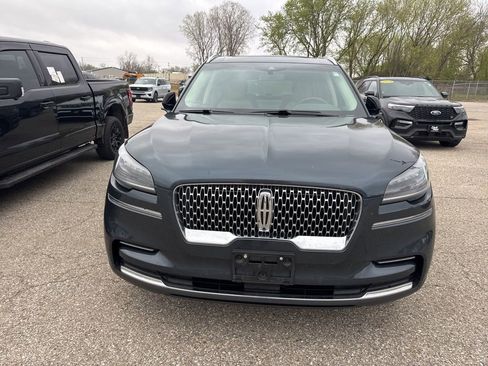 Used 2023 Lincoln Aviator Reserve w/ Elements Package Plus image 2