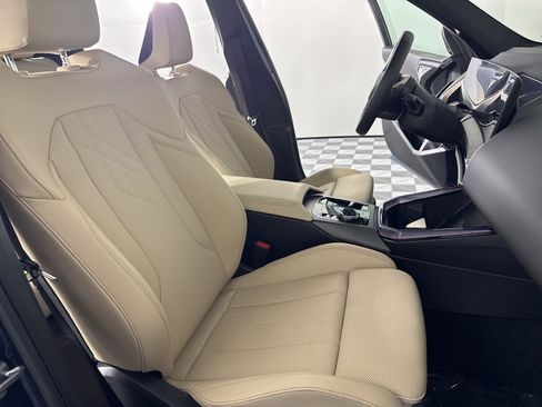 Used 2025 BMW X3 xDrive30i w/ Premium Package image 24