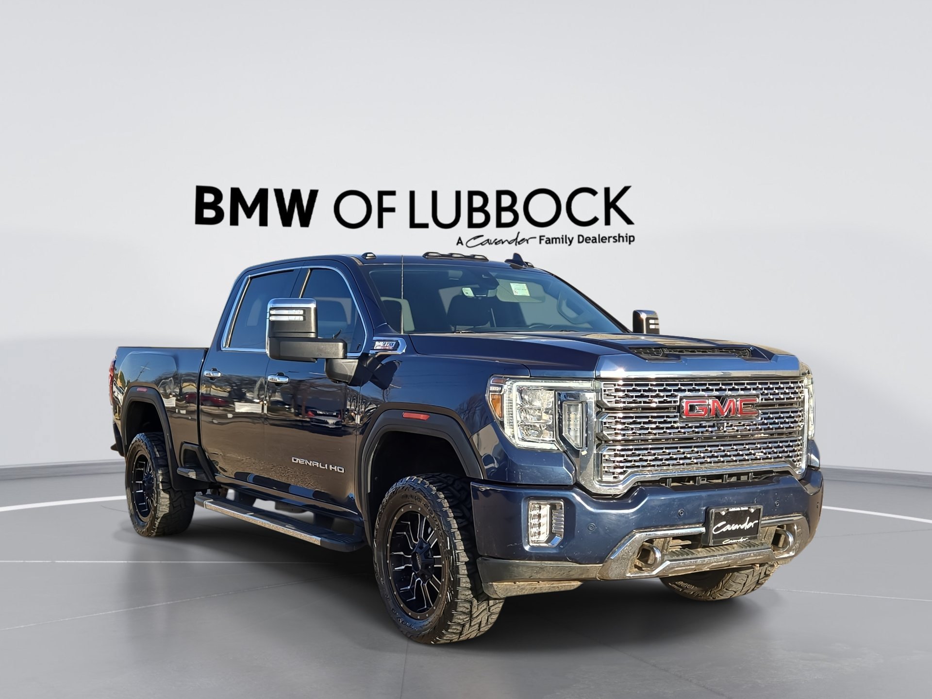 Used 2021 GMC Sierra 2500 Denali w/ Denali Ultimate Package AWD/4WD image 1