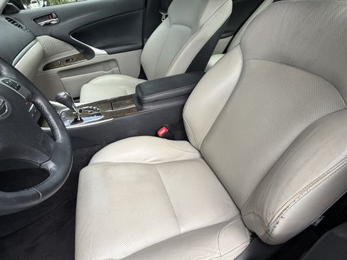 Used 2012 Lexus IS 350 w/ Premium Pkg Value Edition RWD image 17