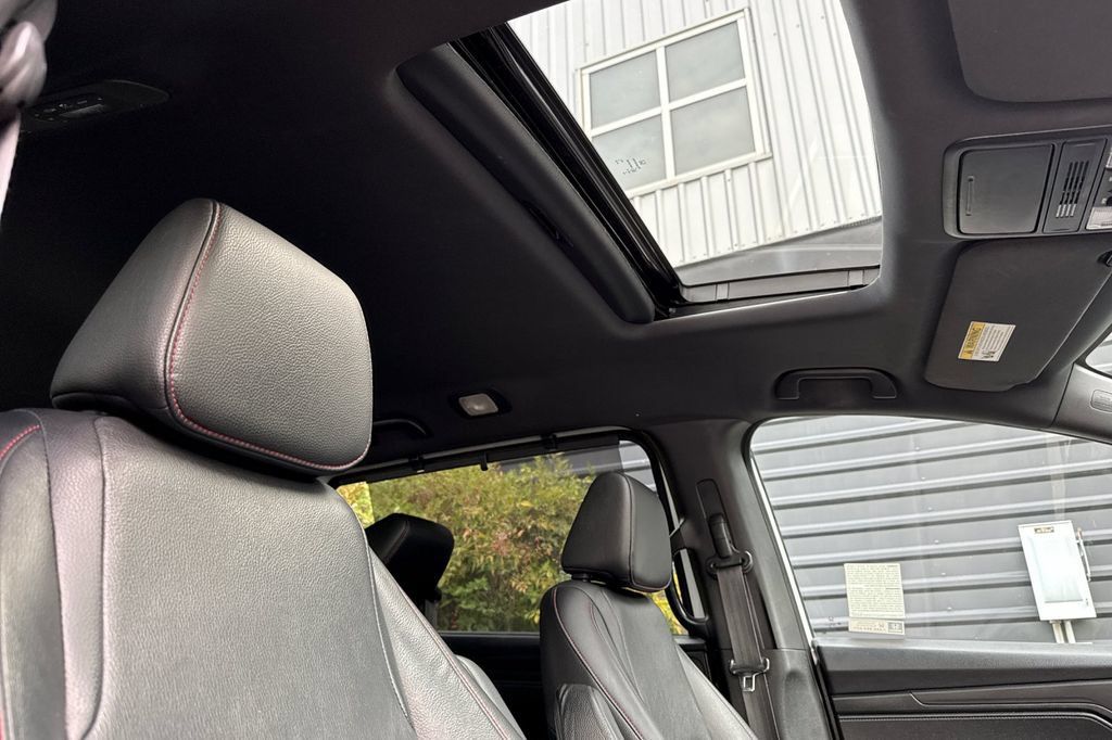 Used 2023 Honda Odyssey Sport image 19