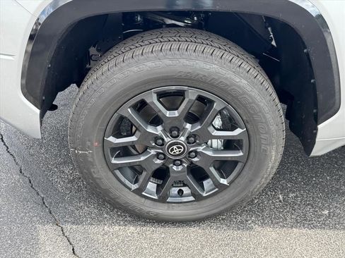 New 2026 Toyota Tundra Platinum AWD/4WD image 15