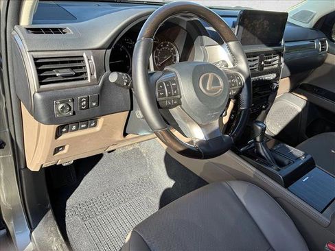 Used 2022 Lexus GX 460 Premium image 10