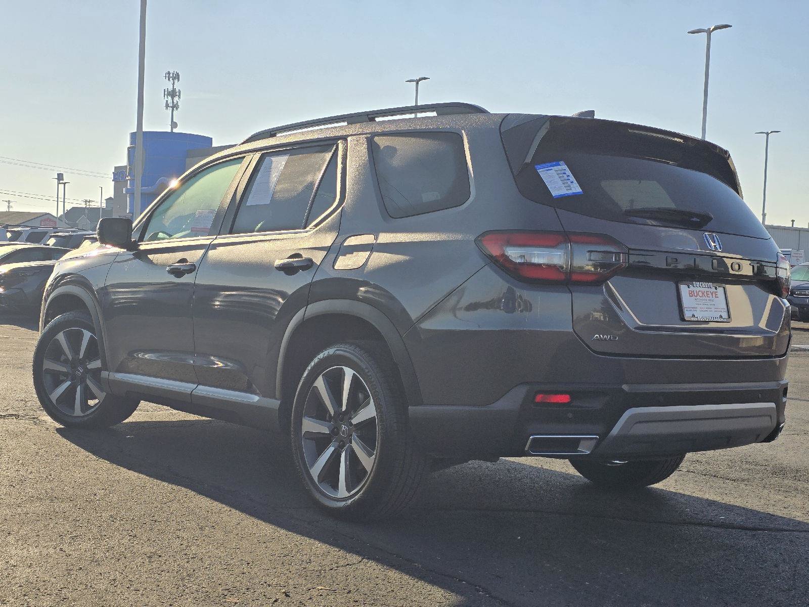 Certified 2023 Honda Pilot Touring image 5