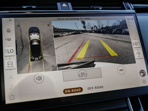 New 2026 Land Rover Range Rover Velar Dynamic SE image 25