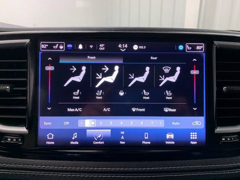 Used 2022 Chrysler Pacifica Limited w/ S Appearance Package image 9