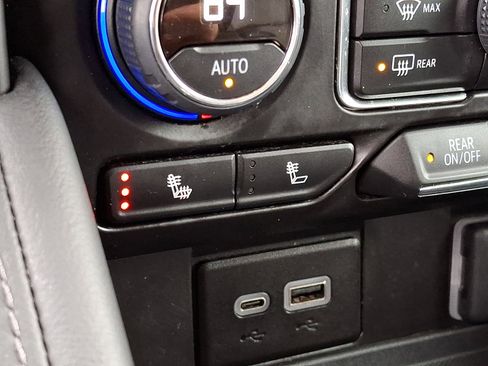 Certified 2024 Chevrolet Tahoe LT image 28