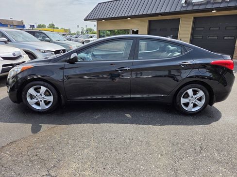 Used 2013 Hyundai Elantra GLS w/ Preferred Pkg FWD image 8