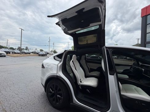 Used 2023 Tesla Model X AWD/4WD image 30