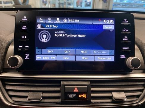 Used 2022 Honda Accord Sport image 18