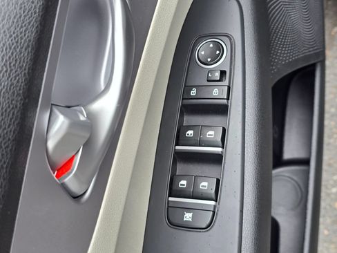 Certified 2023 Kia Forte LXS w/ LXS Technology Package FWD image 14