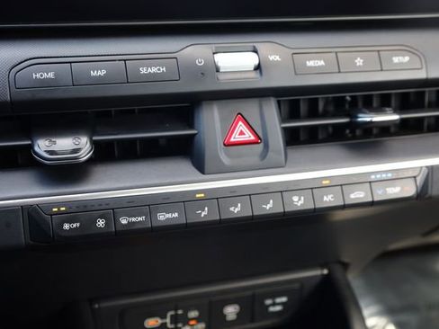 Used 2025 Kia K4 LXS image 23