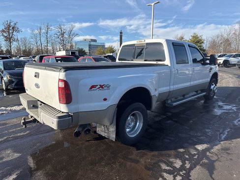 Used 2010 Ford F350 Lariat image 4
