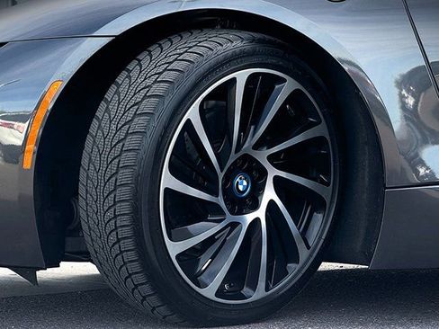 Used 2016 BMW i8 image 31