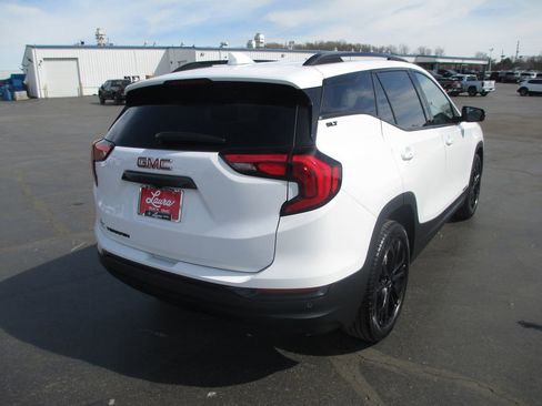 Used 2019 GMC Terrain SLT w/ Preferred Package image 4