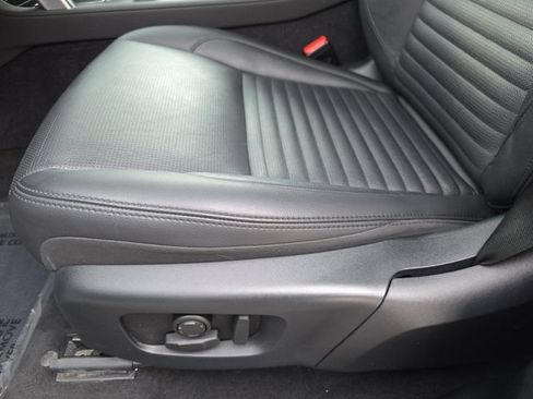 Certified 2025 Land Rover Discovery Sport S AWD/4WD image 31