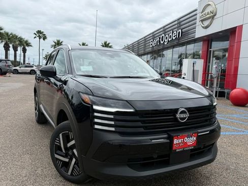 New 2026 Nissan Kicks SV FWD image 1