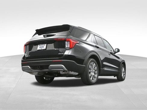 New 2026 Ford Explorer Platinum image 53