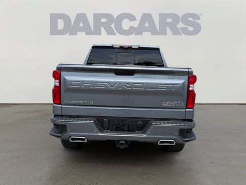 Used 2022 Chevrolet Silverado 1500 High Country w/ Technology Package AWD/4WD image 6