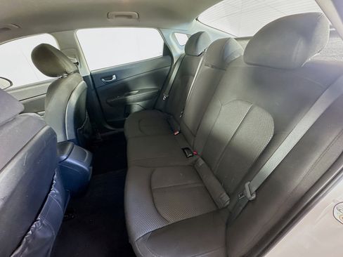 Used 2016 Kia Optima LX image 25