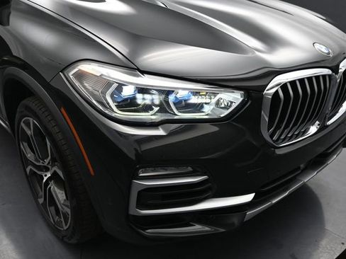 Used 2019 BMW X5 xDrive50i w/ Executive Package image 22