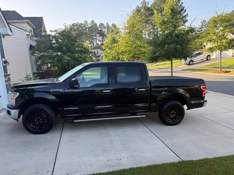 Used 2020 Ford F150 XLT w/ Equipment Group 302A Luxury RWD image 16