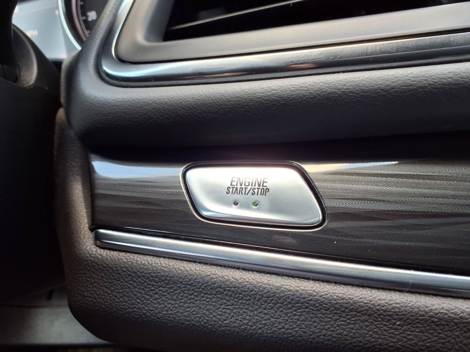 Used 2024 Buick Enclave Essence FWD image 11