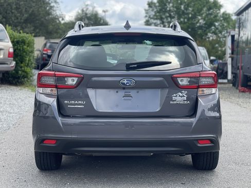 Used 2022 Subaru Impreza 2.0i Premium AWD/4WD image 4