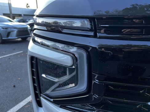 Used 2025 Chevrolet Tahoe RST w/ Comfort Package image 9