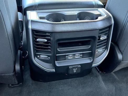 Used 2022 RAM 1500 Big Horn AWD/4WD image 37